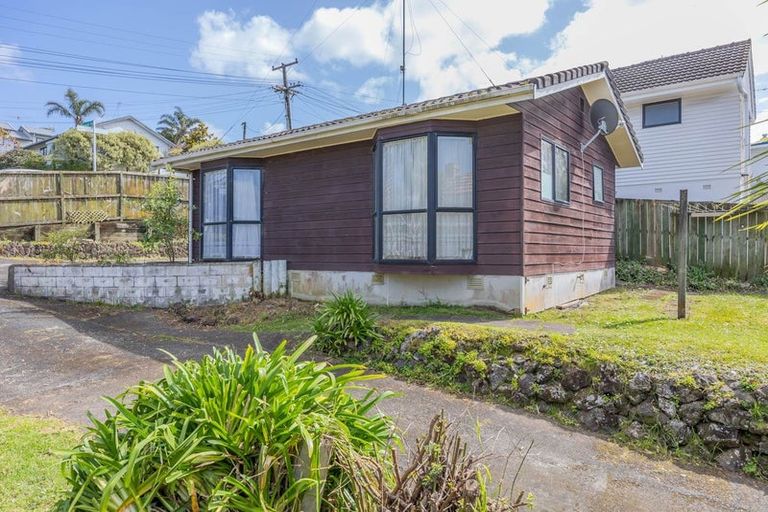 Photo of property in 55 Corunna Road, Milford, Auckland, 0620