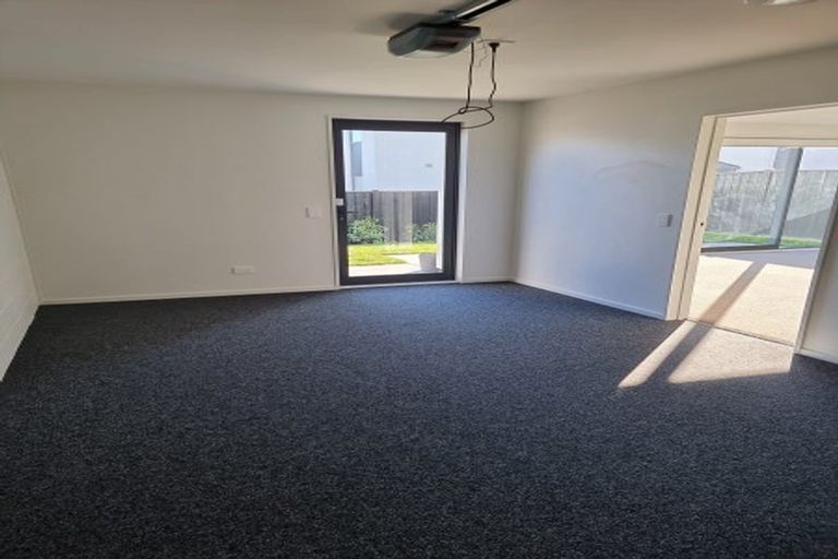 Photo of property in 15 Wheatsheaf Lane, Heathcote Valley, Christchurch, 8022