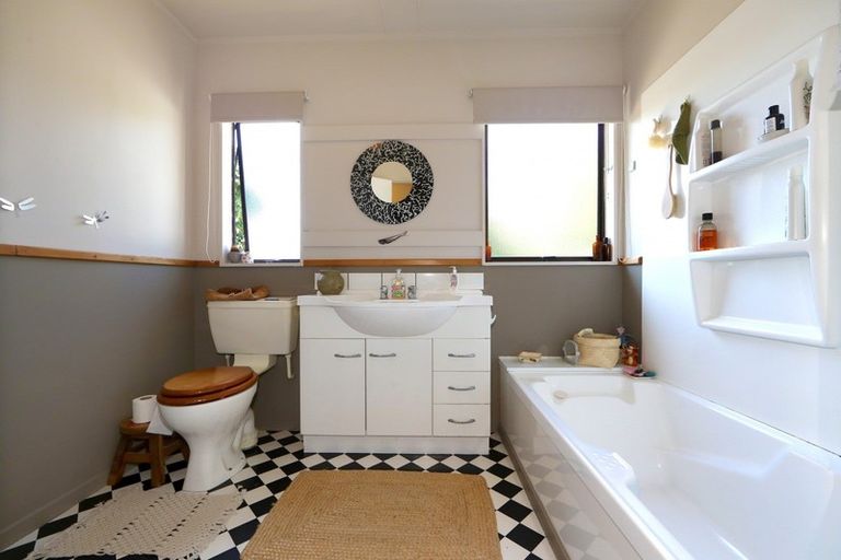 Photo of property in 52 Allens Lane, Clive, 4102