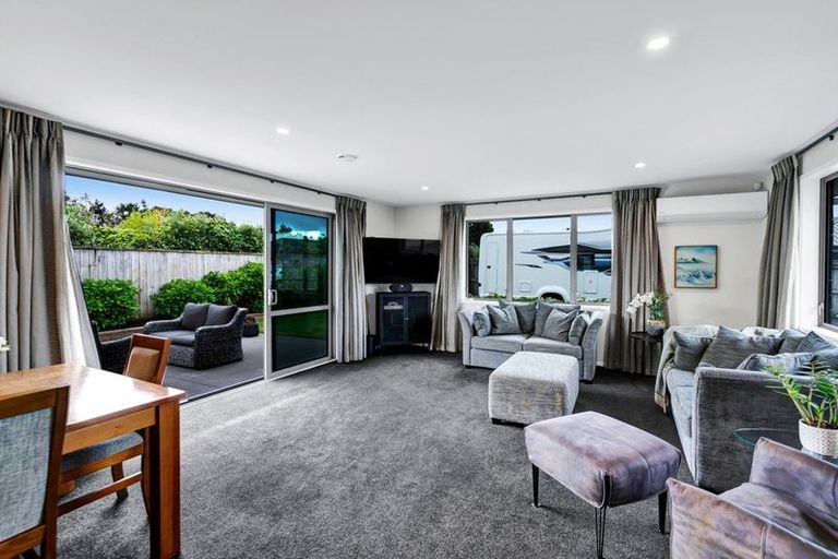 Photo of property in 15 Keene Drive, Bell Block, New Plymouth, 4312