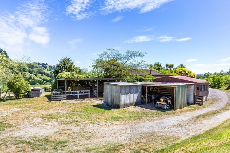 Photo of property in 819 Tukairangi Road, Acacia Bay, Taupo, 3385