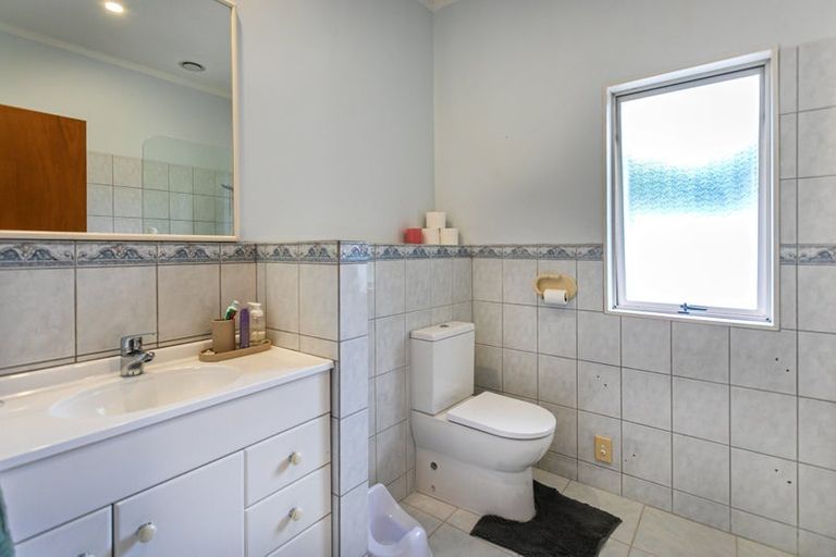 Photo of property in 40 Driving Creek Road, Coromandel, 3506