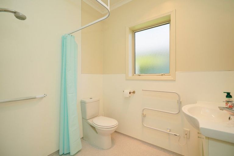 Photo of property in 64 Glenroy Park Drive, Waikiwi, Invercargill, 9810