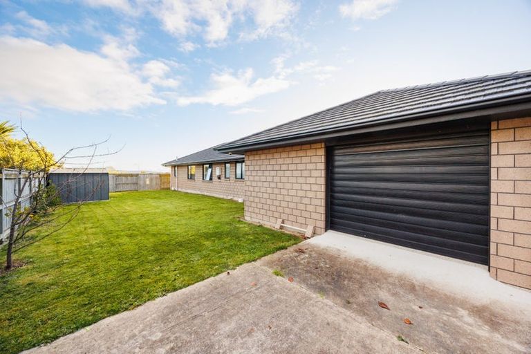 Photo of property in 79 Balrickard Way, Milson, Palmerston North, 4414