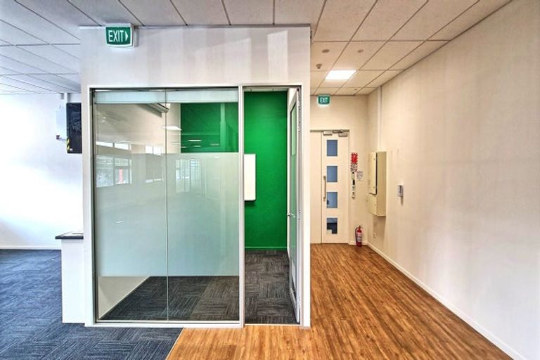 Photo of property in 299 Main South Road, Green Island, Dunedin, 9018