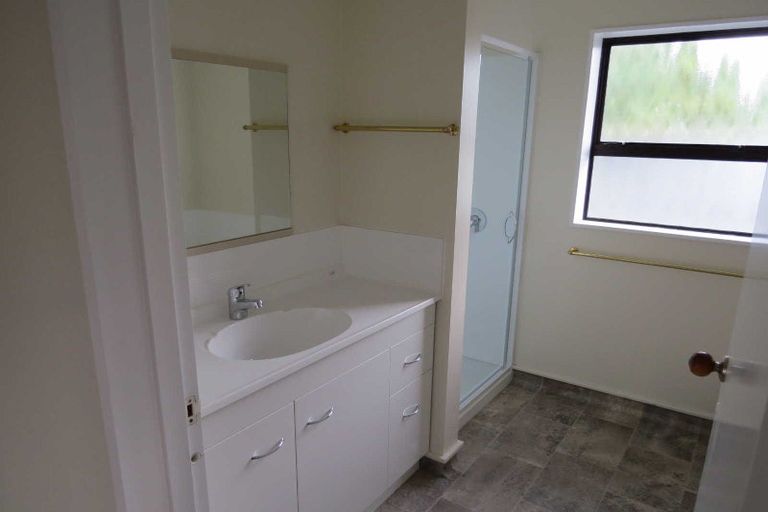 Photo of property in 8a Oxford Street, Hokowhitu, Palmerston North, 4410