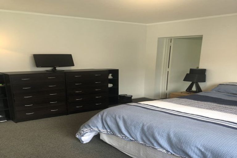 Photo of property in 2/54 Litten Road, Cockle Bay, Auckland, 2014