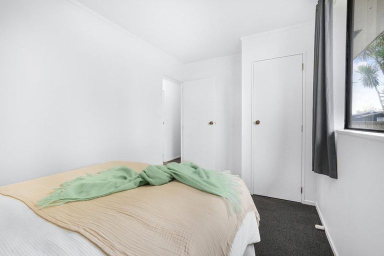 Photo of property in 1 Oak Avenue, Nawton, Hamilton, 3200