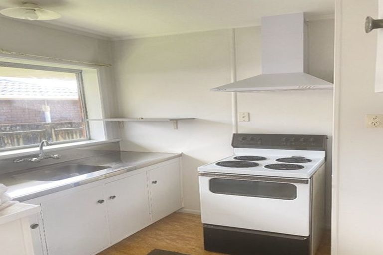 Photo of property in 50 Seabrook Avenue, New Lynn, Auckland, 0600