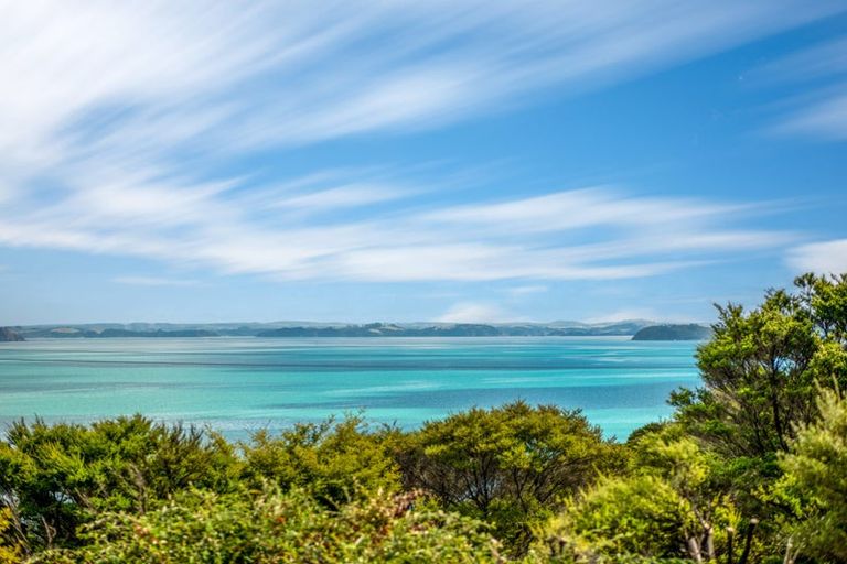 Photo of property in 266 Kempthorne Road, Russell, 0272