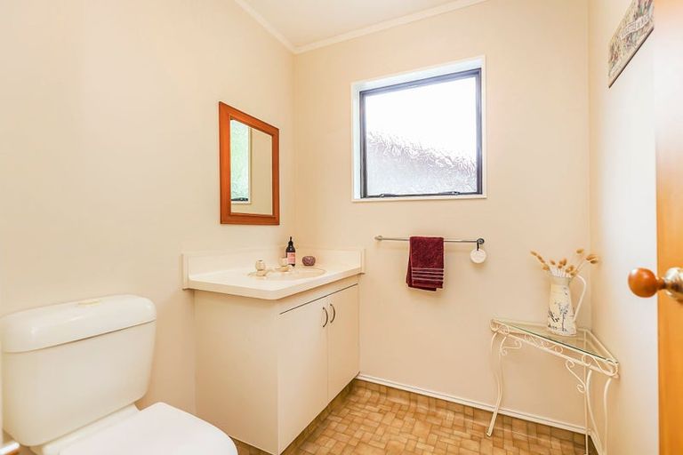Photo of property in 32b Sailmaker Close, Whitby, Porirua, 5024