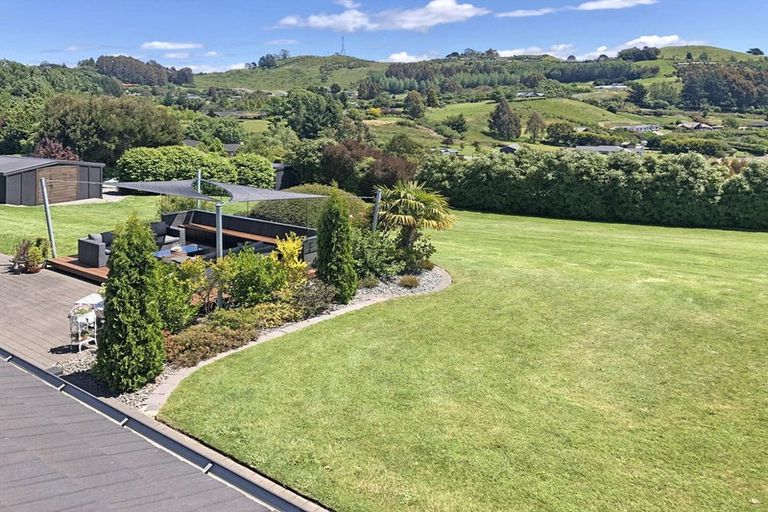 Photo of property in 71 Loch Views Road, Acacia Bay, Taupo, 3385