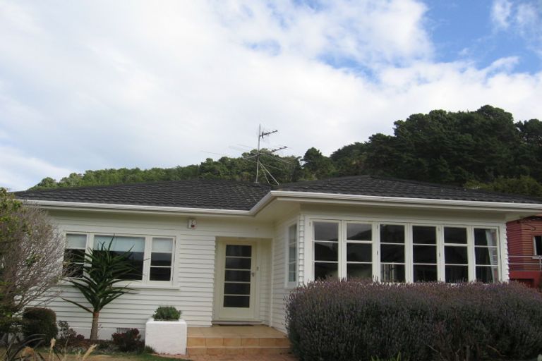 Photo of property in 1 Rawson Place, Seatoun, Wellington, 6022