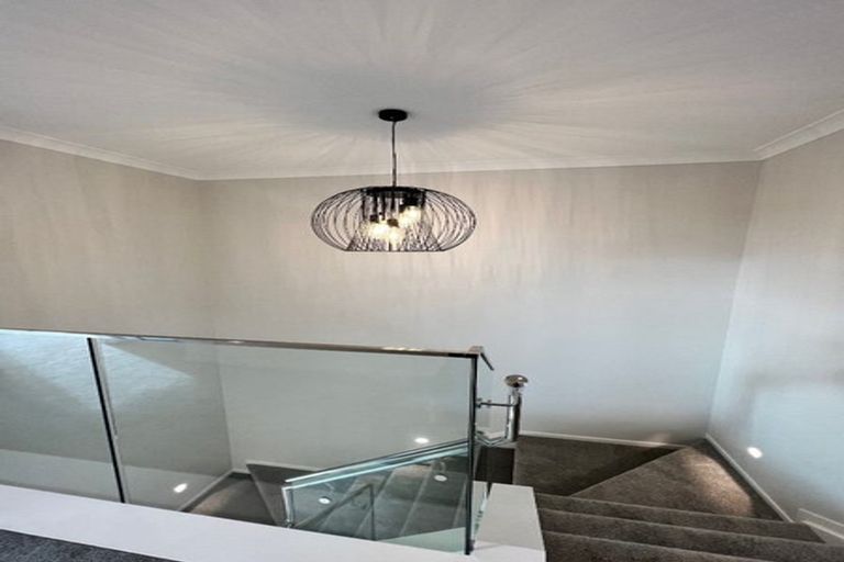 Photo of property in 8c Bunnythorpe Road, Papakura, 2110