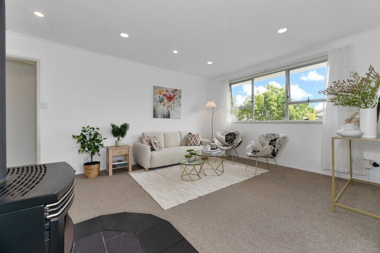 Photo of property in 23 Mandarin Place, Half Moon Bay, Auckland, 2012