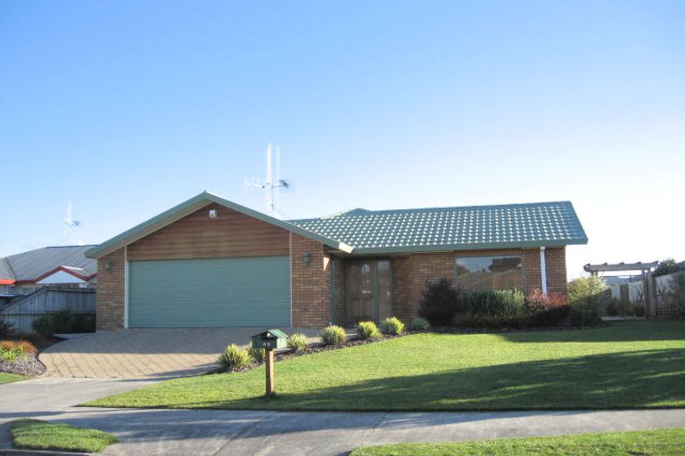 Photo of property in 32 Bramley Drive, Rototuna, Hamilton, 3210