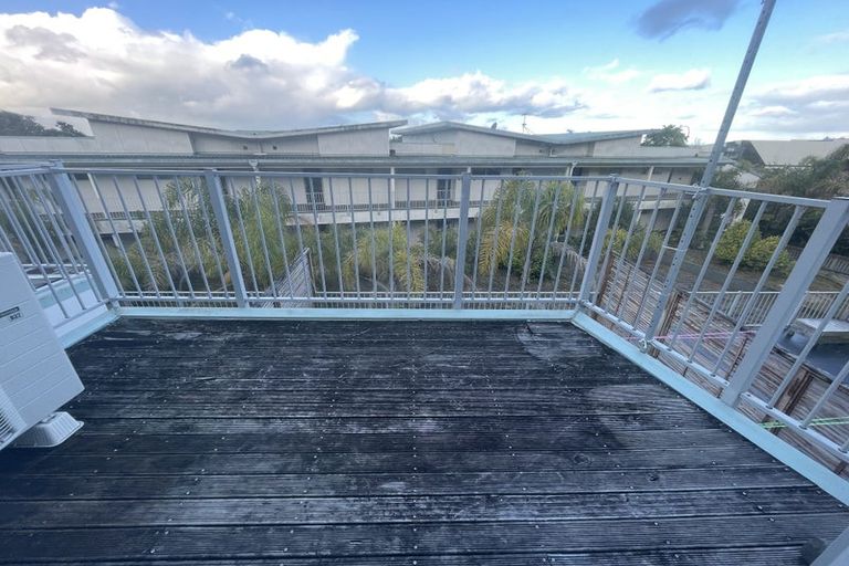 Photo of property in 28/222 Albany Highway, Schnapper Rock, Auckland, 0632