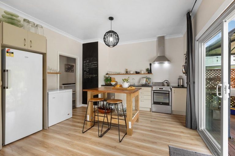 Photo of property in 24 Ngarua Road, Waitoa, 3310