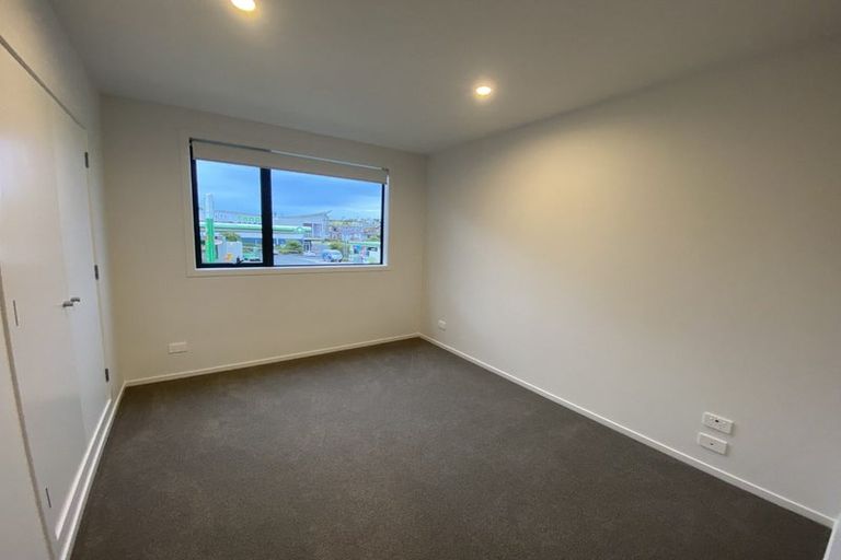 Photo of property in 5/694 Whangaparaoa Road, Stanmore Bay, Whangaparaoa, 0932