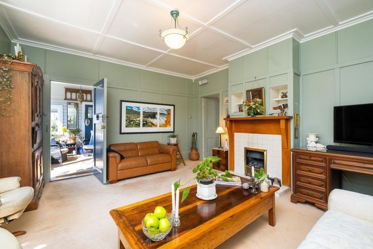 Photo of property in 8 Greenwood Road, Havelock North, 4130