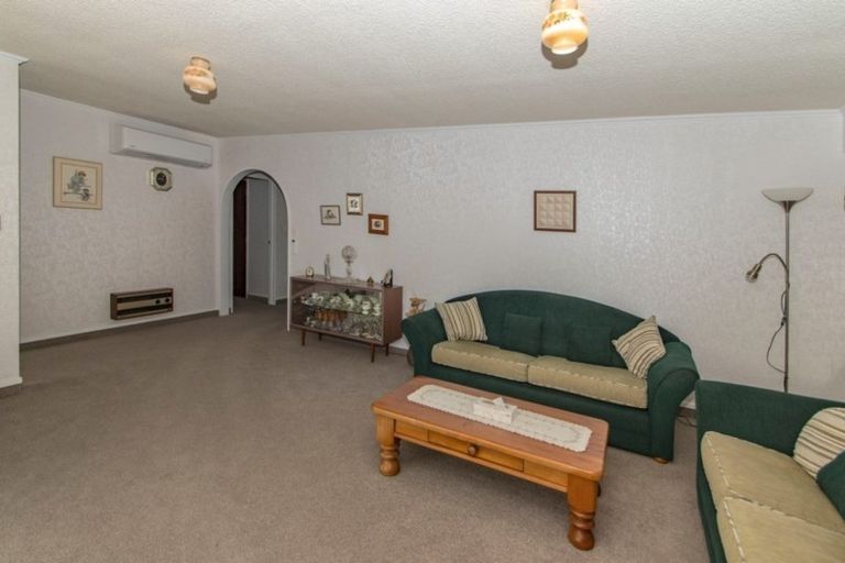 Photo of property in 2/64 Guppy Road, Greenmeadows, Napier, 4112