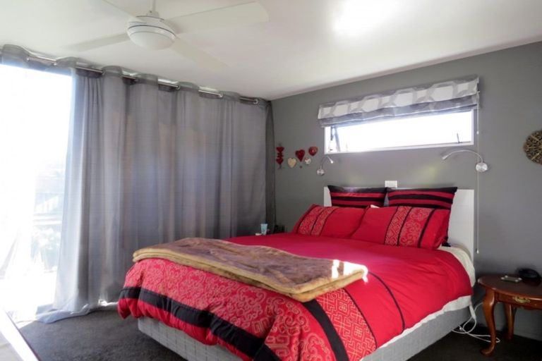 Photo of property in 64 Mary-ellen Place, Coromandel, 3506