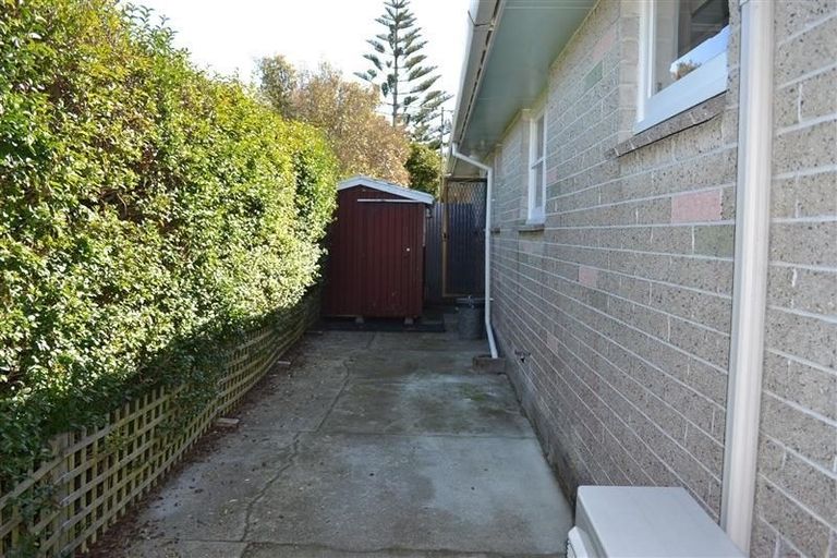 Photo of property in 21 Percy Cameron Street, Avalon, Lower Hutt, 5011
