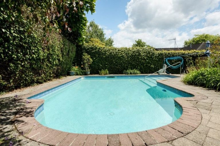 Photo of property in 19 Sissinghurst Court, Bethlehem, Tauranga, 3110