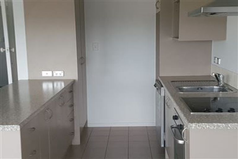 Photo of property in 2/12 Inga Road, Milford, Auckland, 0620