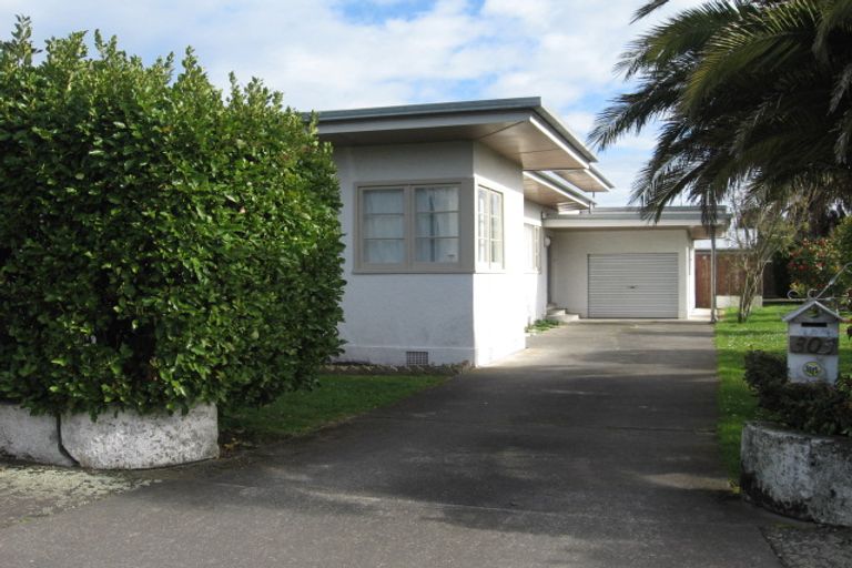 Photo of property in 303 College Street, West End, Palmerston North, 4410