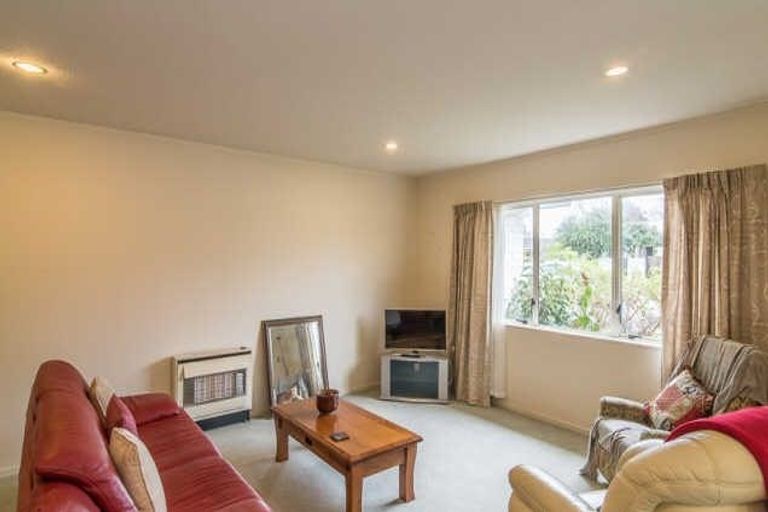 Photo of property in 38 Arawhata Road, Paraparaumu, 5032