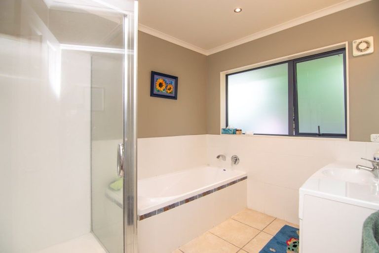 Photo of property in 28a Knowles Street, Terrace End, Palmerston North, 4410