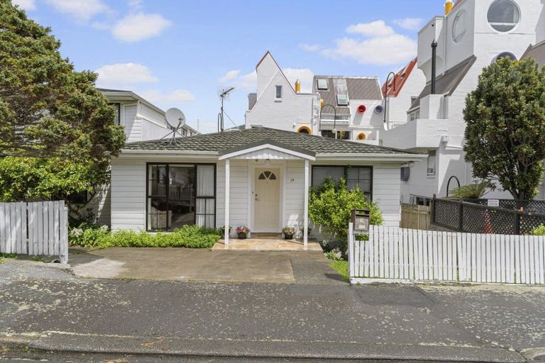 Photo of property in 19 Tapiri Street, Hataitai, Wellington, 6021