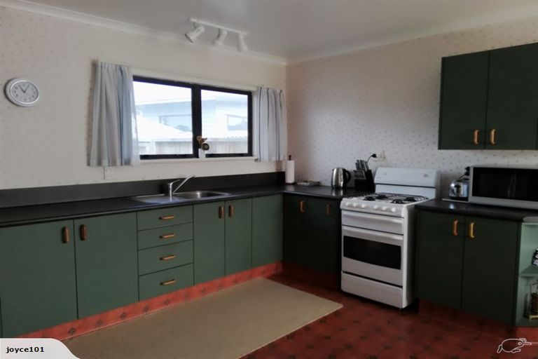 Photo of property in 30 Birmingham Street, Takaro, Palmerston North, 4412