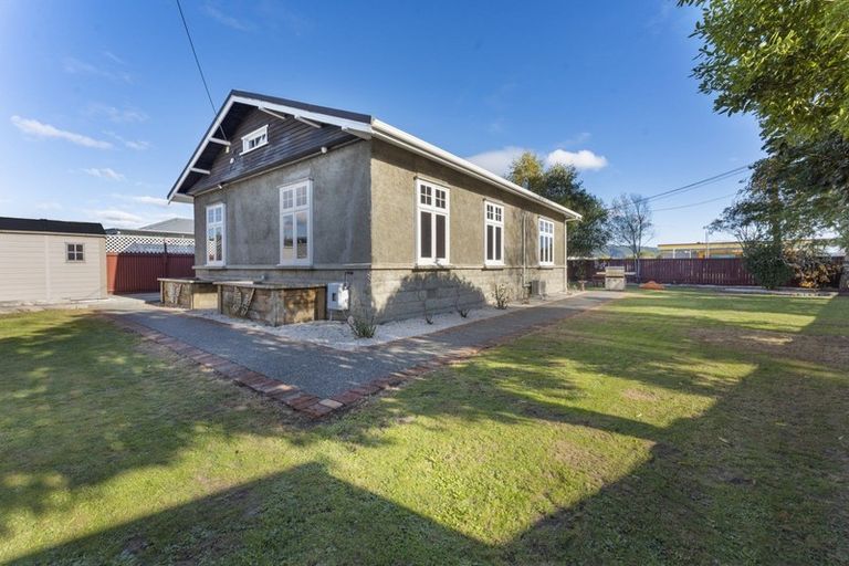 Photo of property in 1 Camp Street, Heretaunga, Upper Hutt, 5018