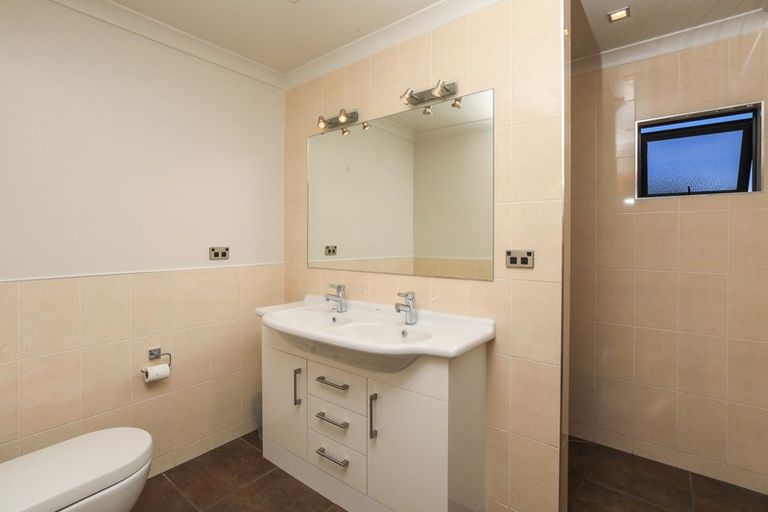 Photo of property in 49 Coleraine Drive, Rototuna, Hamilton, 3210