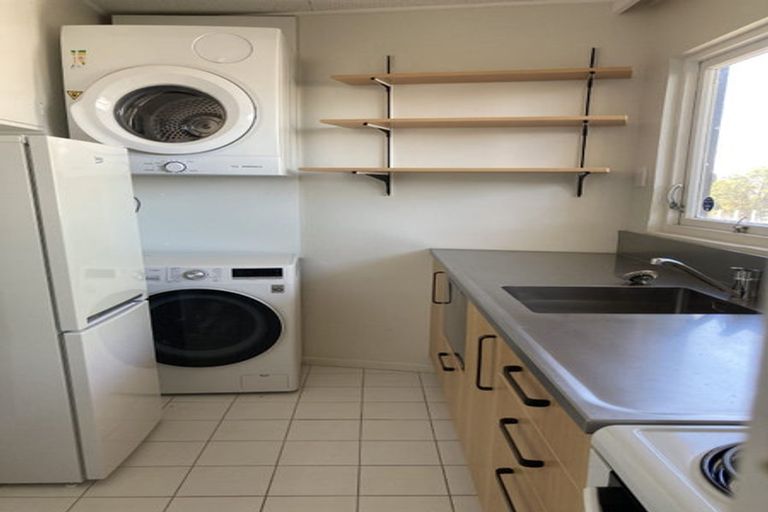 Photo of property in 25 Salamanca Road, Kelburn, Wellington, 6012