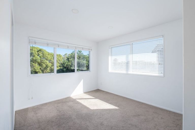 Photo of property in 20 Pikao Place, East Tamaki, Auckland, 2016