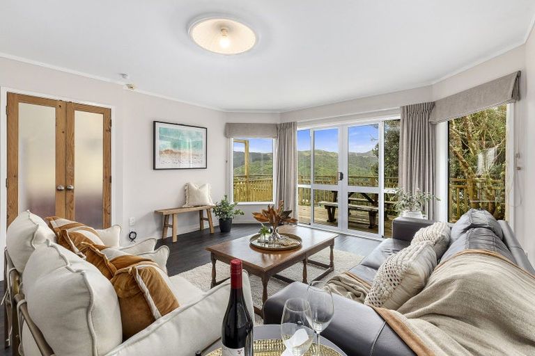 Photo of property in 23 Edgeware Road, Wilton, Wellington, 6012