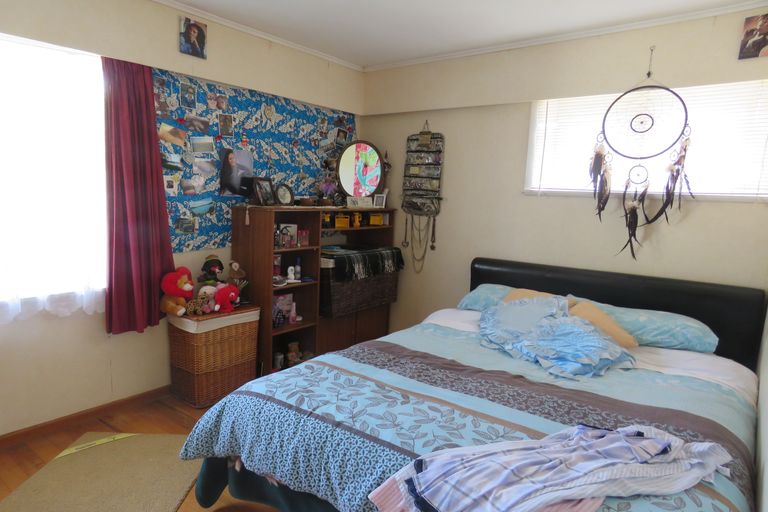 Photo of property in 17 Derrick Road, Kawakawa, 0210