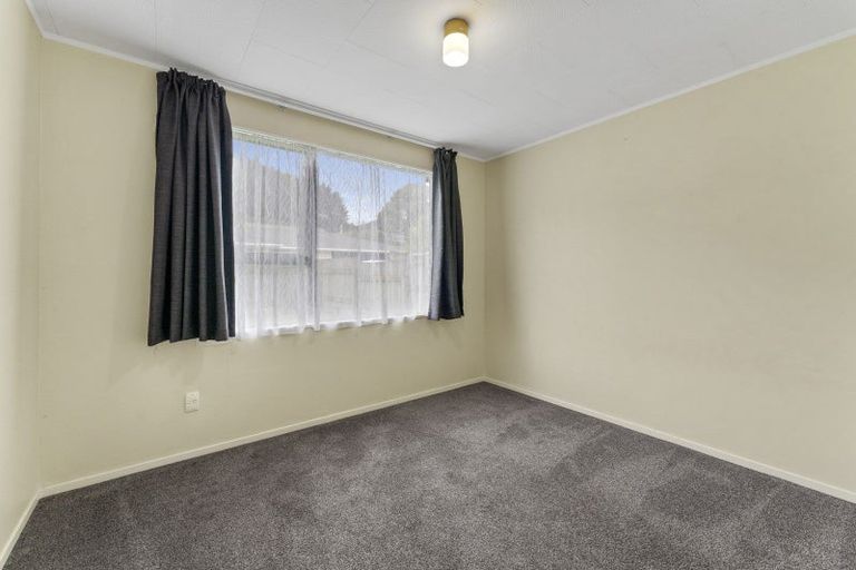 Photo of property in 18 Ruahine Street, Paraparaumu, 5032