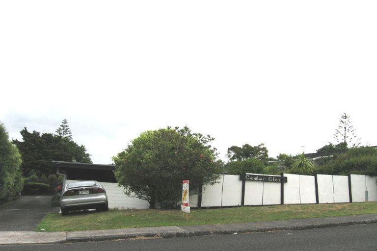 Photo of property in 1/74 Hillcrest Avenue, Hillcrest, Auckland, 0627