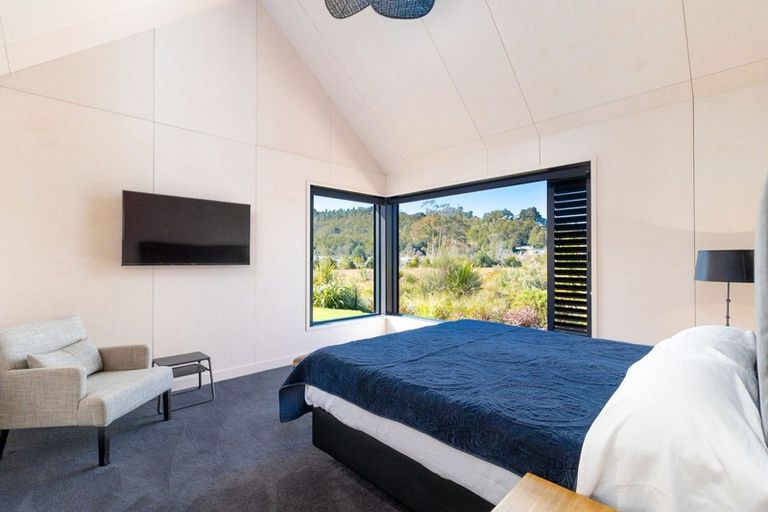 Photo of property in 18 Kahu Close, Kaiteriteri, Motueka, 7197