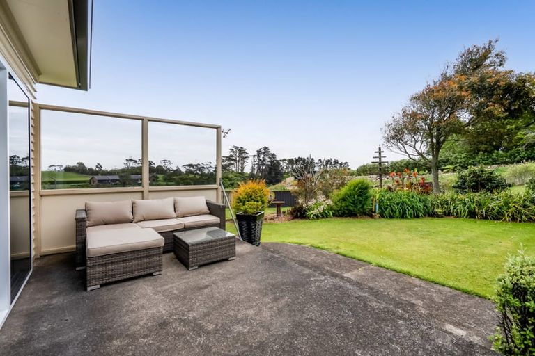 Photo of property in 218 Henwood Road, Paraite, New Plymouth, 4372