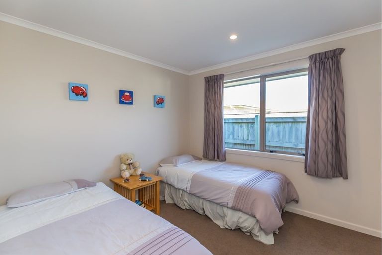 Photo of property in 29 Barry Curtis Place, Levin, 5510