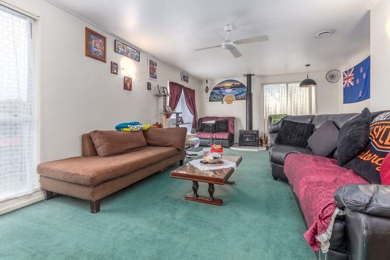 Photo of property in 10 Kellett Road, Ranui, Auckland, 0612