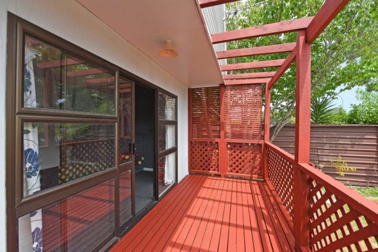 Photo of property in 100 Gibbons Street, Ebdentown, Upper Hutt, 5018