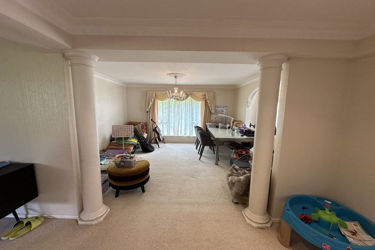 Photo of property in 6 Nathan Close, Somerville, Auckland, 2014