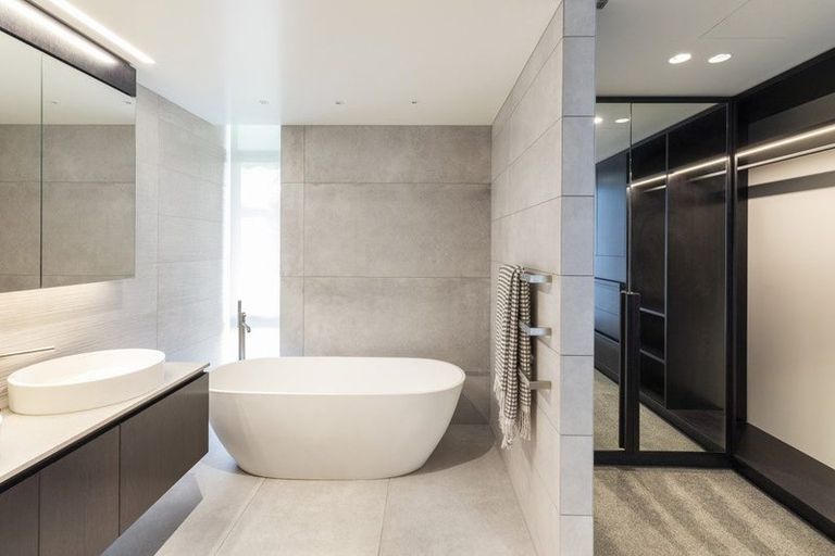 Photo of property in 146 Glandovey Road, Strowan, Christchurch, 8052