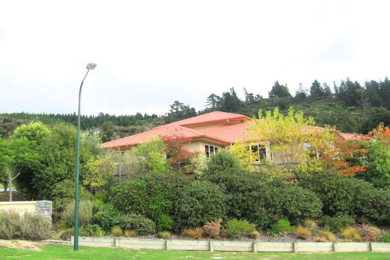 Photo of property in 22 Sylvan Way, Silverstream, Upper Hutt, 5019